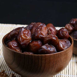 Premium Iranian Khasui Dates – Tiny & Sweet Semi-Dried Plum Dates – 2500g