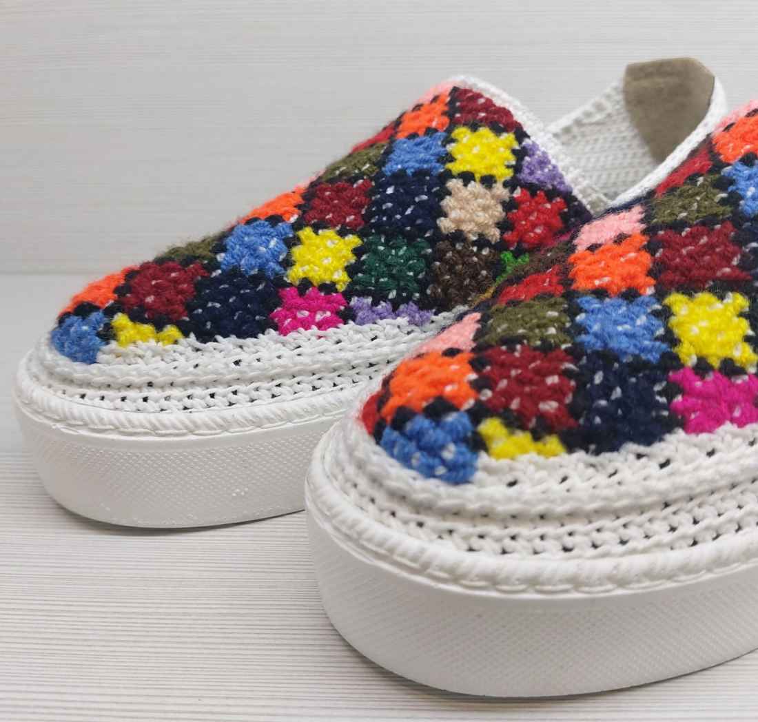 Handcrafted Persian Giveh Shoes – Geometric White Model