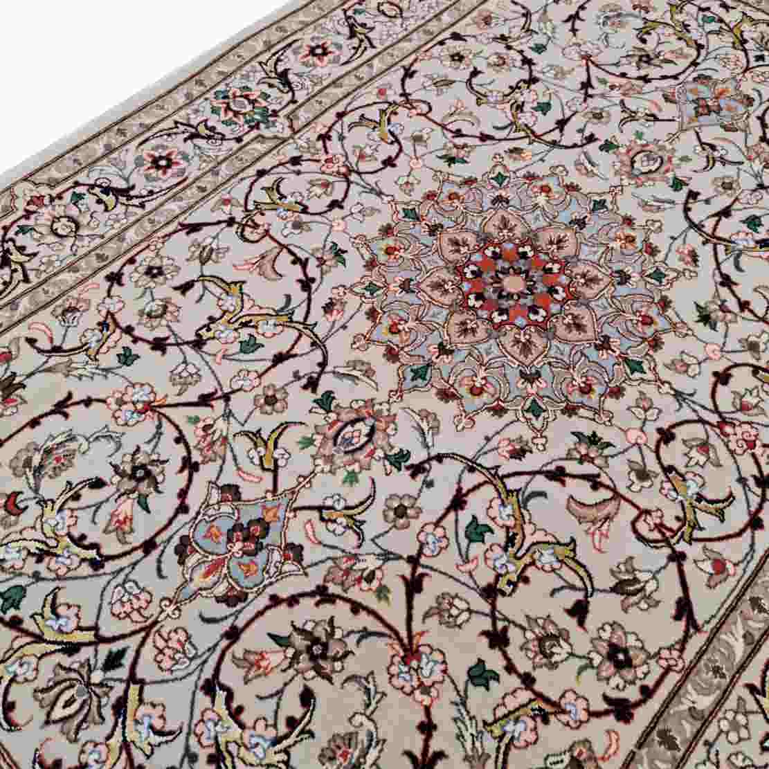 Hand-Knotted Persian Isfahan Abtin Rug (Classical Floral Medallion) – Cream Silk & Wool