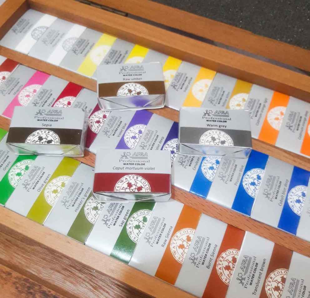 Afra 48-Color Watercolor Set in Wooden Box