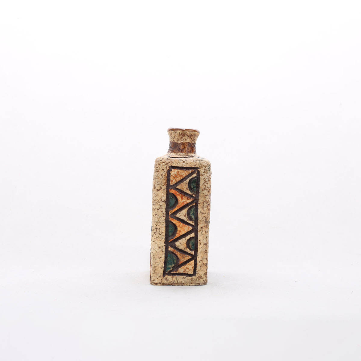 Minimalist Single Flower Pottery Vase, Serving as an Ideal Home Decor Accent for Modern Interiors