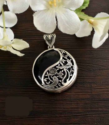 Persian Engraved Silver Pendant Necklace with Aventurine - Birds & Flowers Design