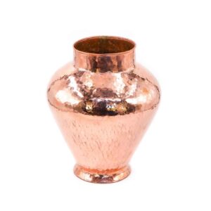 Handcrafted Decorative Persian Hammered Copper Vase, Featuring the Khomrei Model for Displaying Single Stems with Elegance