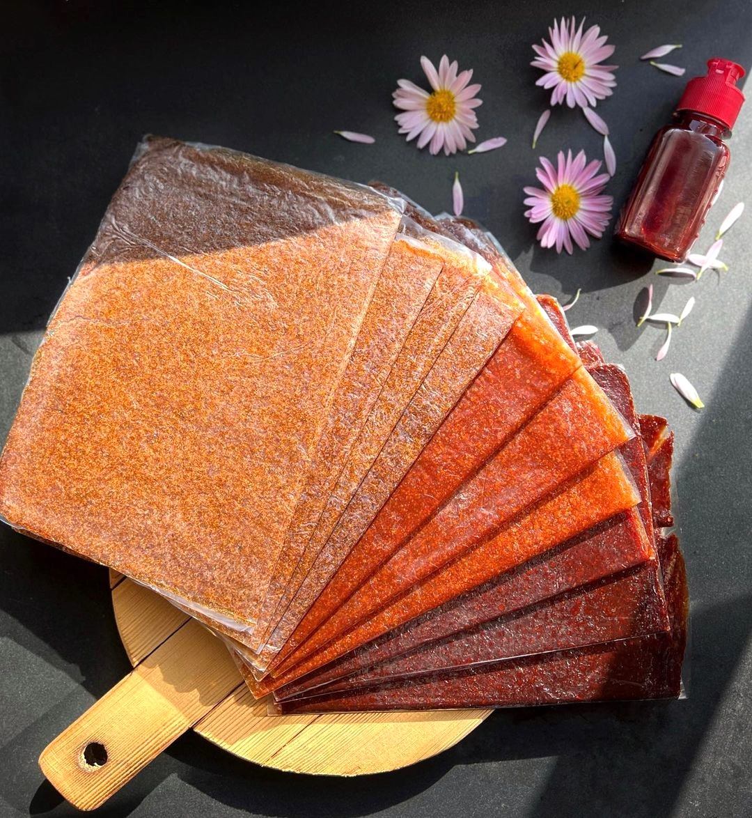 Traditional Persian Homemade Apricot Sour Fruit Leather Roll – 800g