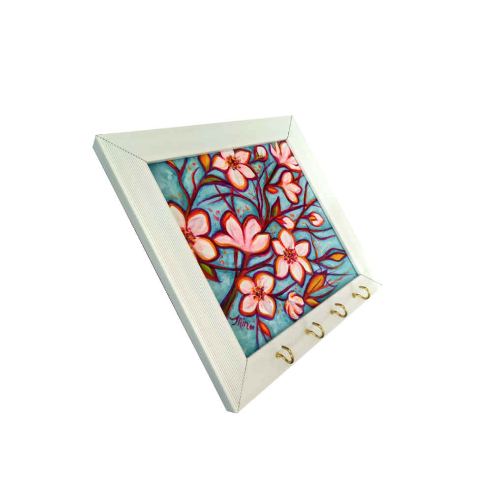 Decorative Wooden Wall Key Holder with the Deign Baharan