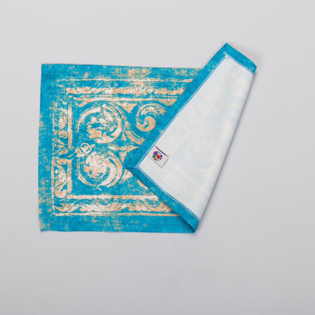 Turquoise Fabric Placemats Under the Plate – Model Firoozeh