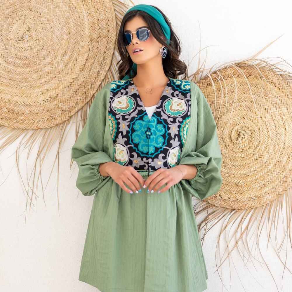 Persian Manto Model Saba