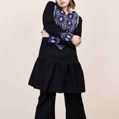 Persian Manto Saida with Chic Contemporary Style for Women