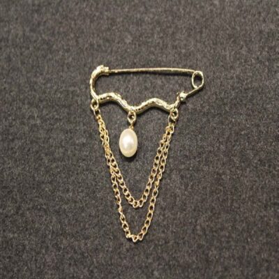 Diamond Accent Metal Safety Pin Brooch – Modern Elegant Design