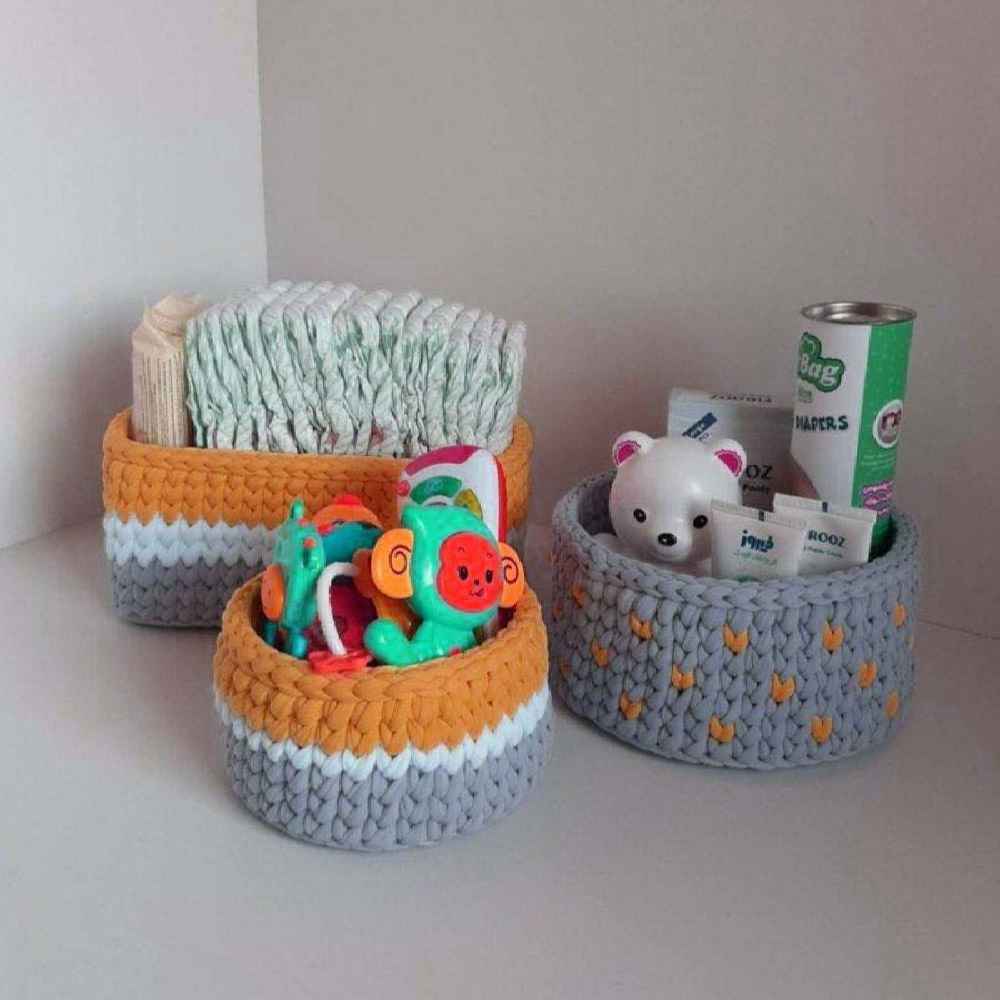 Set of 3 Crochet Storage Baskets Yarn Model Roya