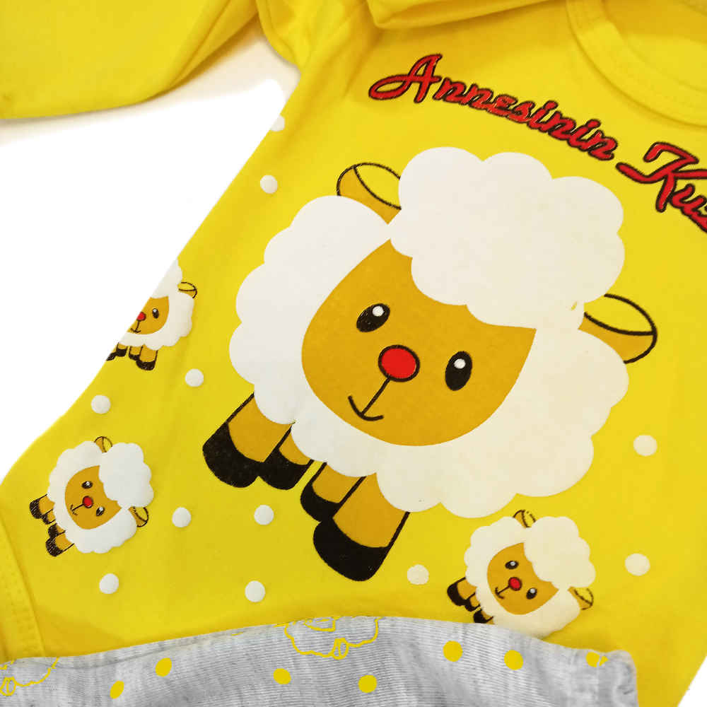 Set of 3 Newborn Baby Clothes Model Sheep