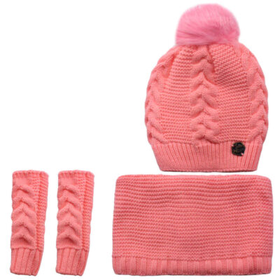Women's Knitted Hat and Scarf Set in Cotton for Winter Fashion, Kiana Model