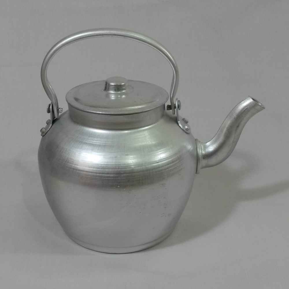 Lightweight 1-Liter Outdoor Camping Kettle – Perfect for Campfires