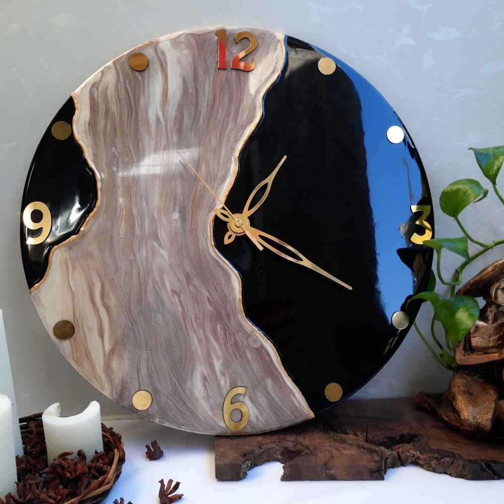 Handcrafted Resin Wall Clock – Abstract Style Barook