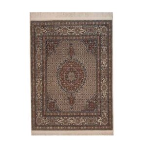 Hand-Knotted Persian Birjand Riz Mahi Rug (Mahi Medallion / Herati) – Cream Silk & Wool