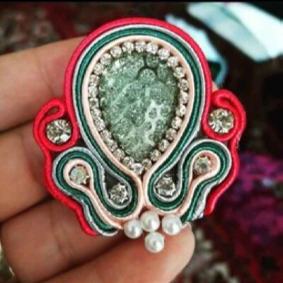 Sorena Plastic Beaded Brooch – Handmade Feminine Design
