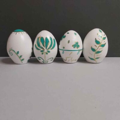 Elegant Pottery Haftseen Eggs for Nowruz Persian New Year - Bird