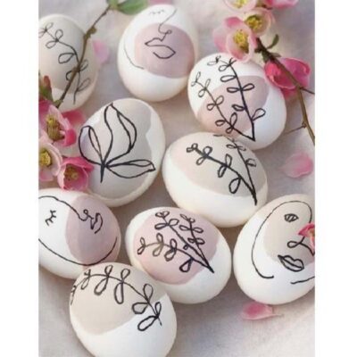 Decorative Minimal Pottery Egg - Face