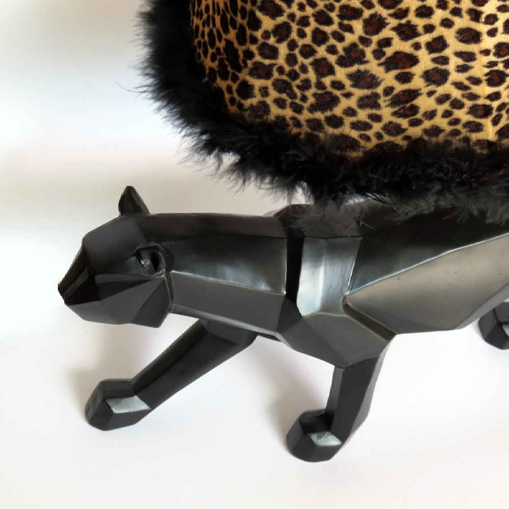 Black Ceramic Tiger Sculptural Novelty Table Lamp
