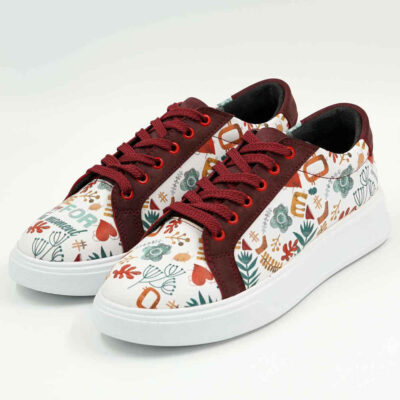 Graffiti Print Sneakers - Women's Chic Casual Shoes Model Gmoment