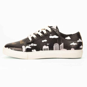 Graffiti Print Sneakers – Women’s Chic Casual Shoes Model Town