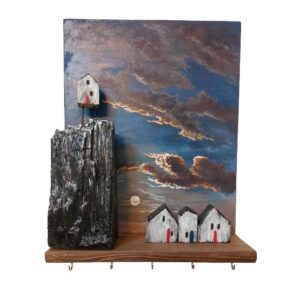 Handmade Wooden Wall Key Holder – Rustic Cottage Design