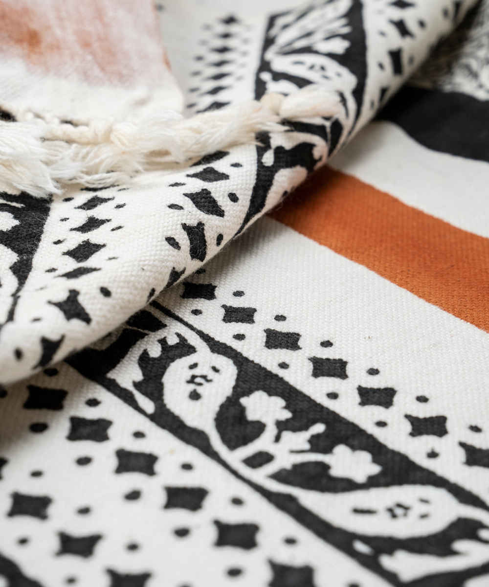 Block Print Linen Tablecloth Model Kaaj