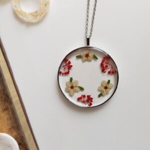 Handcrafted Resin Flower Necklace – Baharan Silver Toned Spring Design