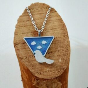 Handcrafted Resin Bird Necklace – Morgh-e Amin Persian Tradition