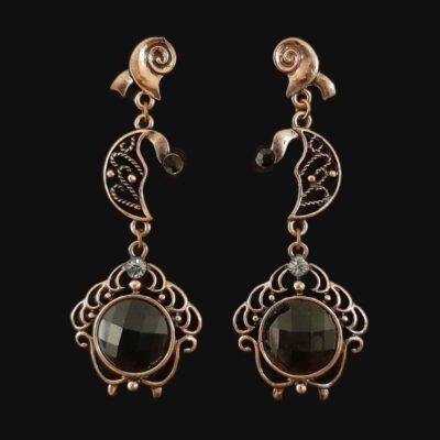 Dangle Metal Earrings with Traditional Style Saba