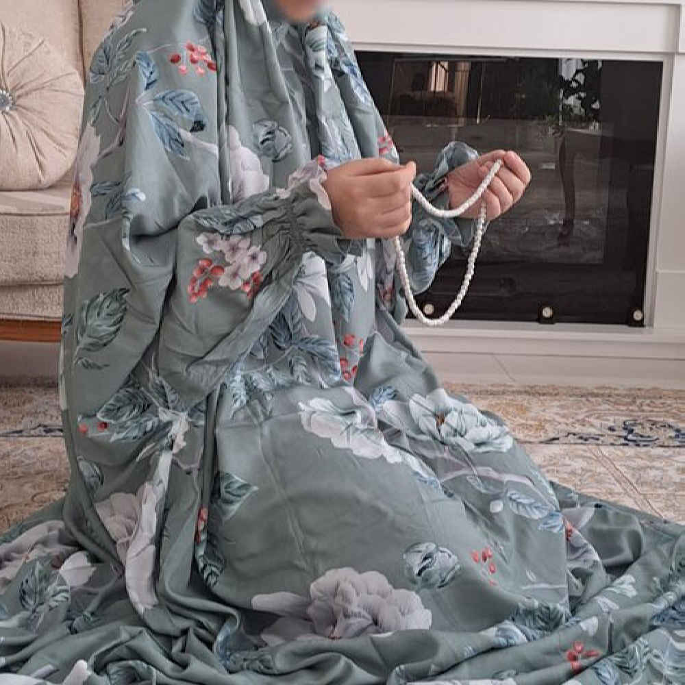 Islamic Namaz Chador with Sleeves for Women Ideal for Praying – Floral Pattern Samin