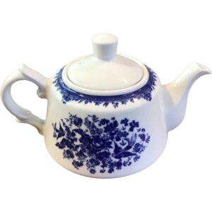 Porcelain Serving Teapot in White with Floral Motif Farimah