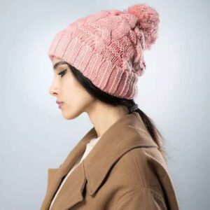 Women’s Knitted Winter Beanie – Model Thick
