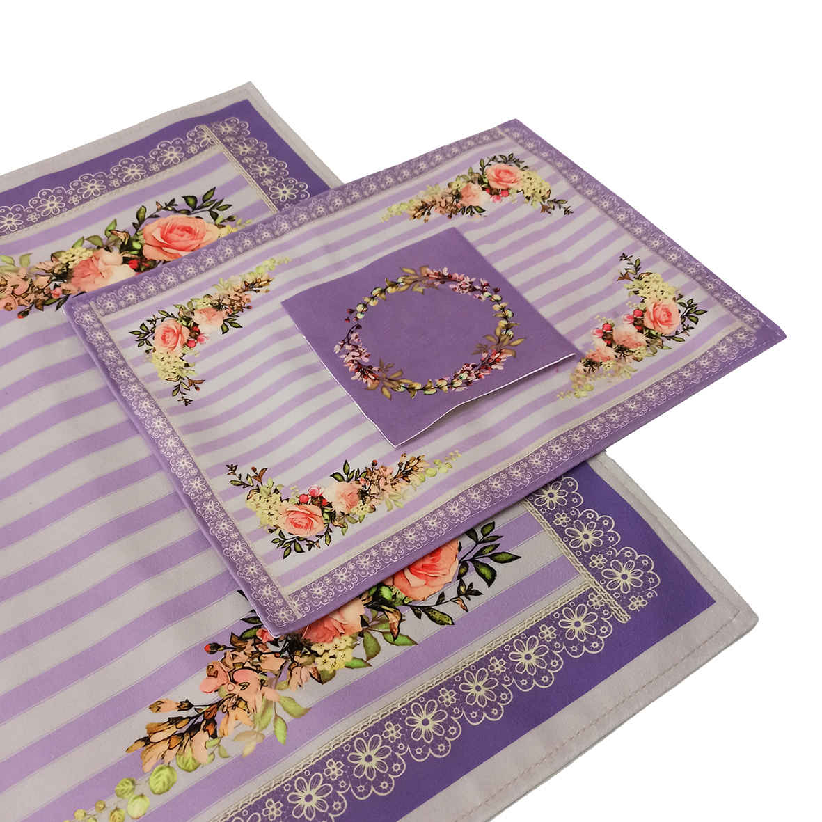 Islamic Prayer Mat Velvet Sajadah with Vintage Floral Pattern