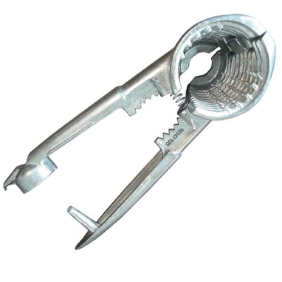 Versatile Handheld Nutcracker – Steel Metal Opener for Hazelnuts & More