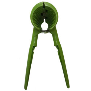 Traditional Walnut Nutcracker – Durable Metal Handle for Effortless Shelling