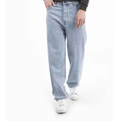 Men's Straight Leg Jeans with a Relaxed Fit for Everyday Wear