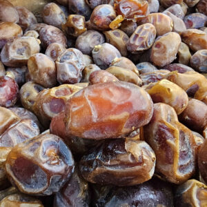 Organic Iranian Halileh Dates – Premium Late-Ripening Yellow Dates – 5000g