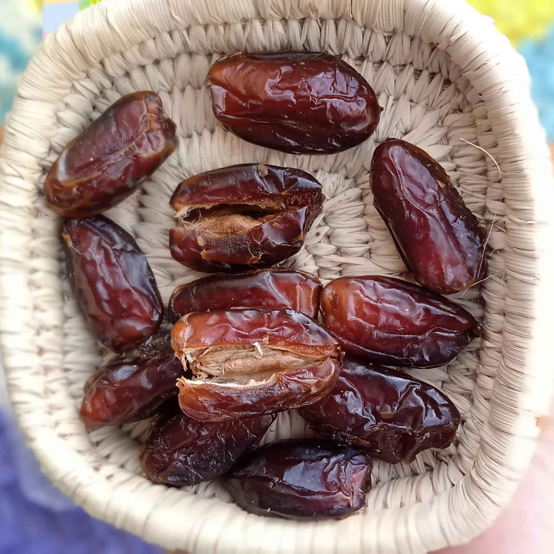 Organic Iranian Shahabi Dates – Authentic Sweet Semi-Dried Dates – 1000g