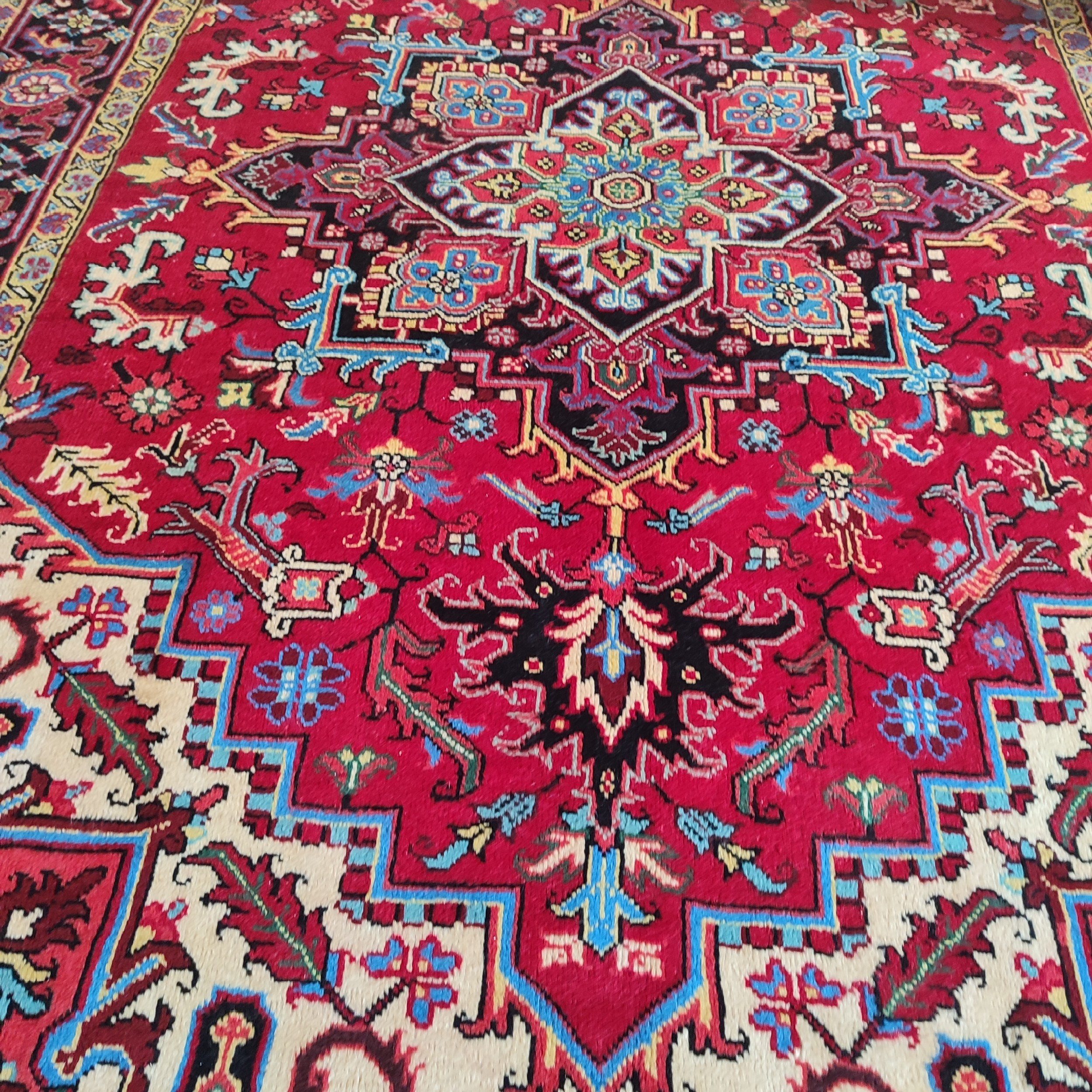Hand-Knotted Persian Tabriz Heriz Rug (Classical Floral Medallion) – Red Wool