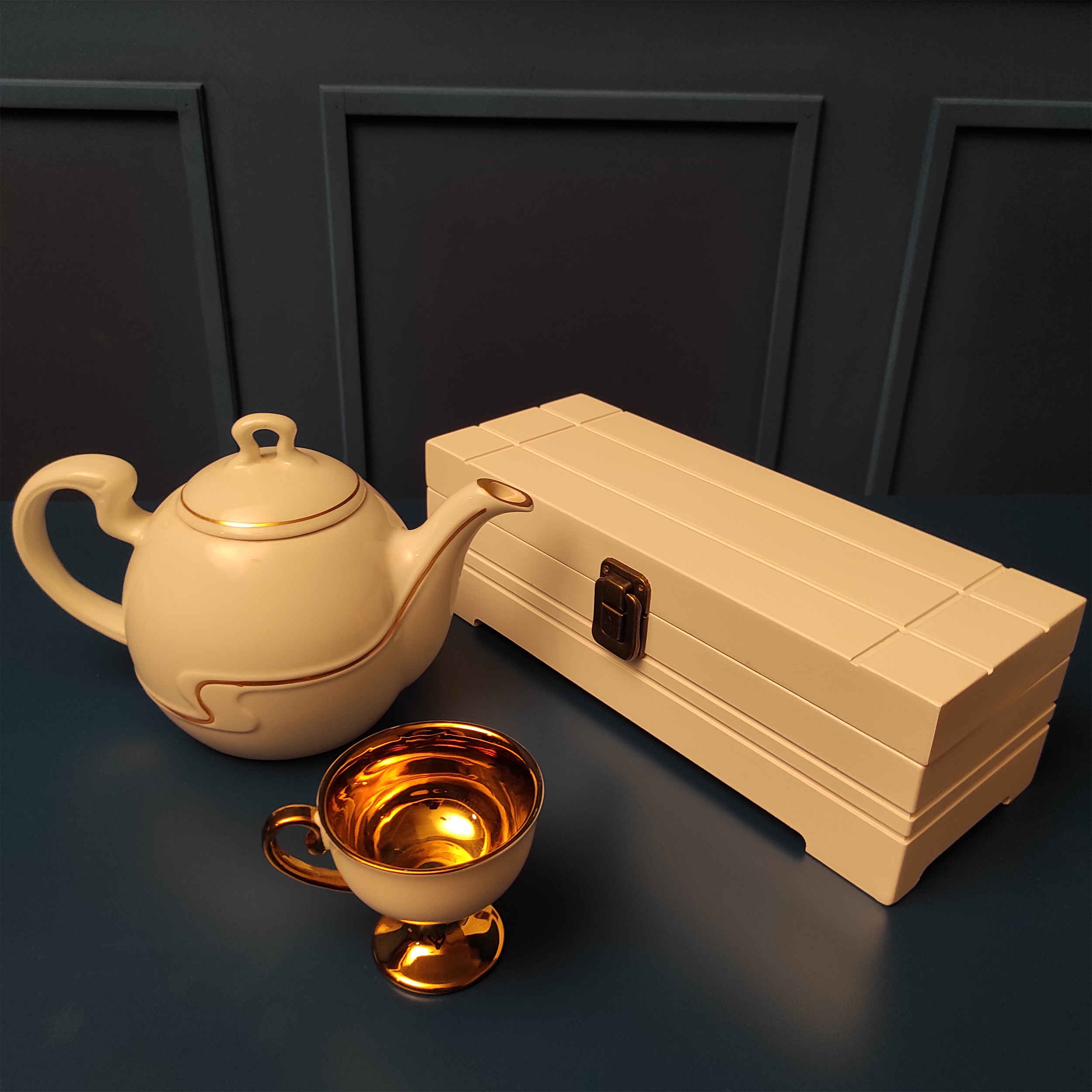 4-Compartment Wooden Tea Box – Perfect for Tea Bag Variety