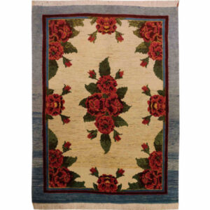 Hand-Knotted Persian Shiraz Qashqai Rug (Traditional All-over Floral) – Cream Wool