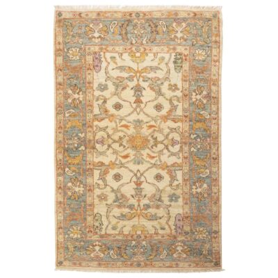 Hand-Knotted Persian Shiraz Qashqai Rug (All-over Floral Pattern) - Cream Wool