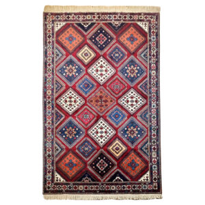Hand-Knotted Persian Chaharmahal & Bakhtiari Yalameh Rug (Geometric Diamond) – Red Wool