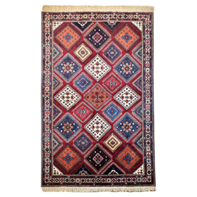Hand-Knotted Persian Chaharmahal & Bakhtiari Yalameh Rug (Geometric Diamond) - Red Wool