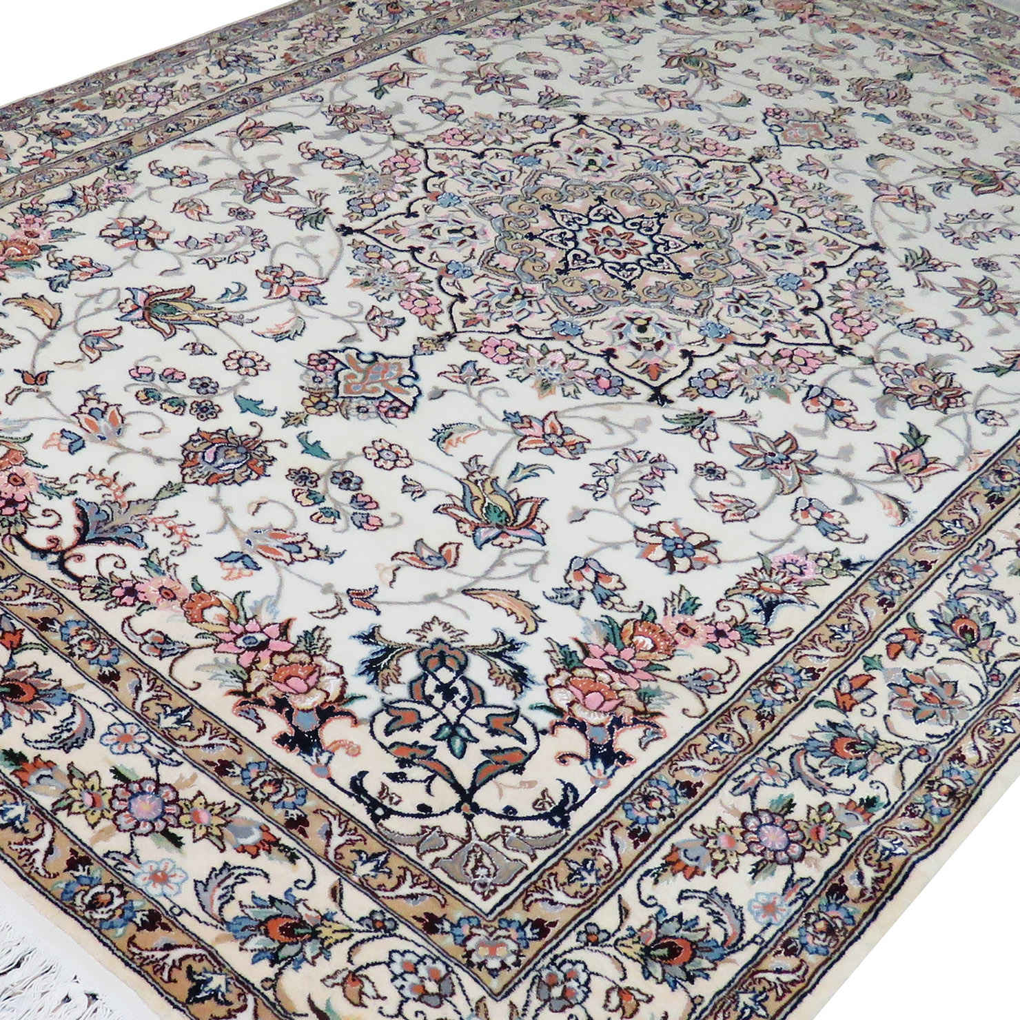 Hand-Knotted Persian Naein Rug (Lachak Toranj Floral Medallion) – Cream Silk & Wool