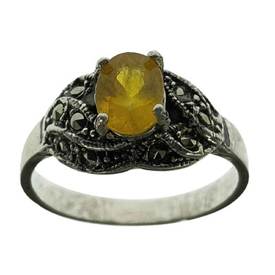 Yellow Citrine Silver Gemstone Ring for Women – Traditional Design