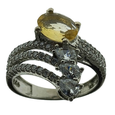 Yellow Citrine Silver Gemstone Ring for Women – Traditional Design