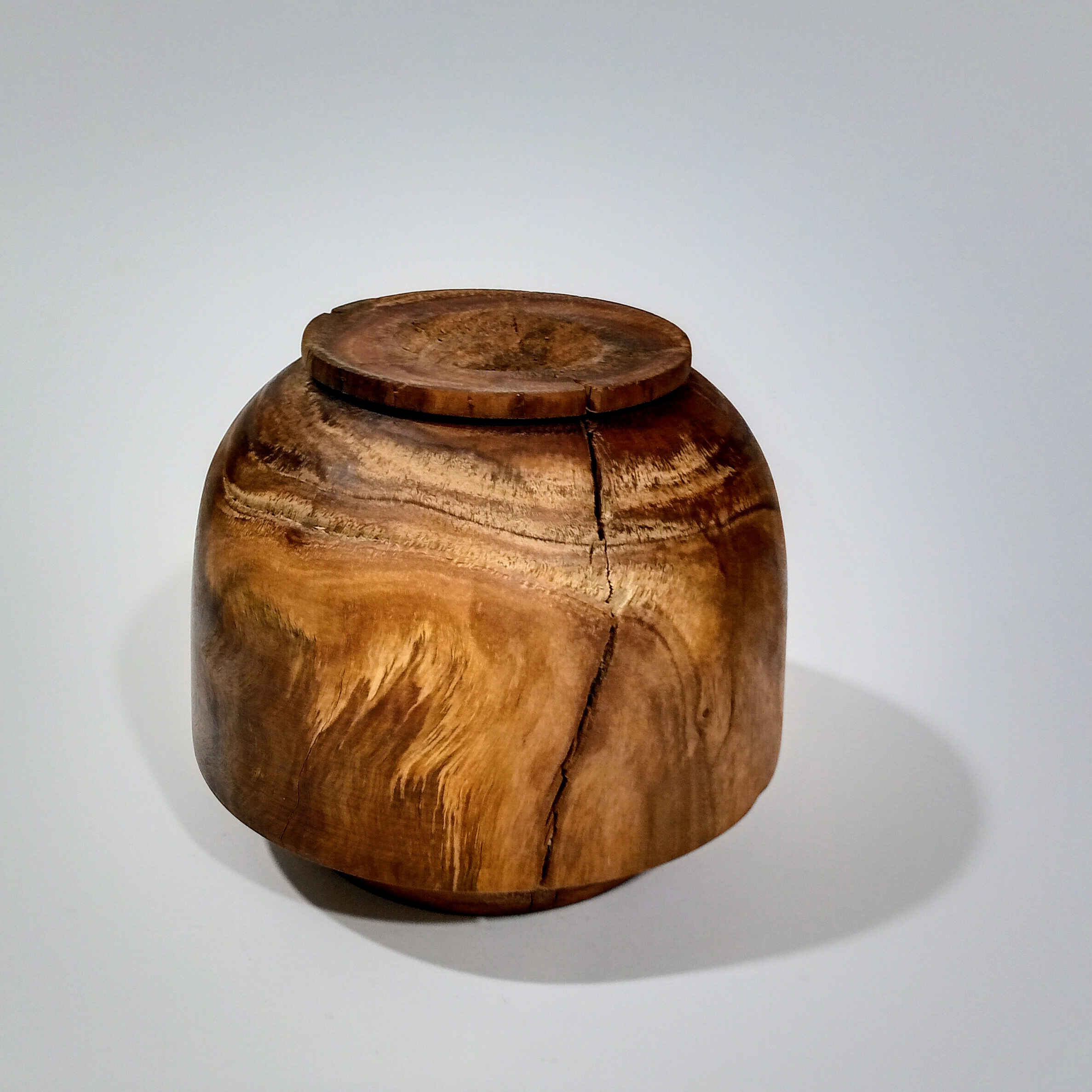 Handcrafted Decorative Wooden Vases with a Bulbous Silhouette, Made from Natural Solid Wood for Living Spaces