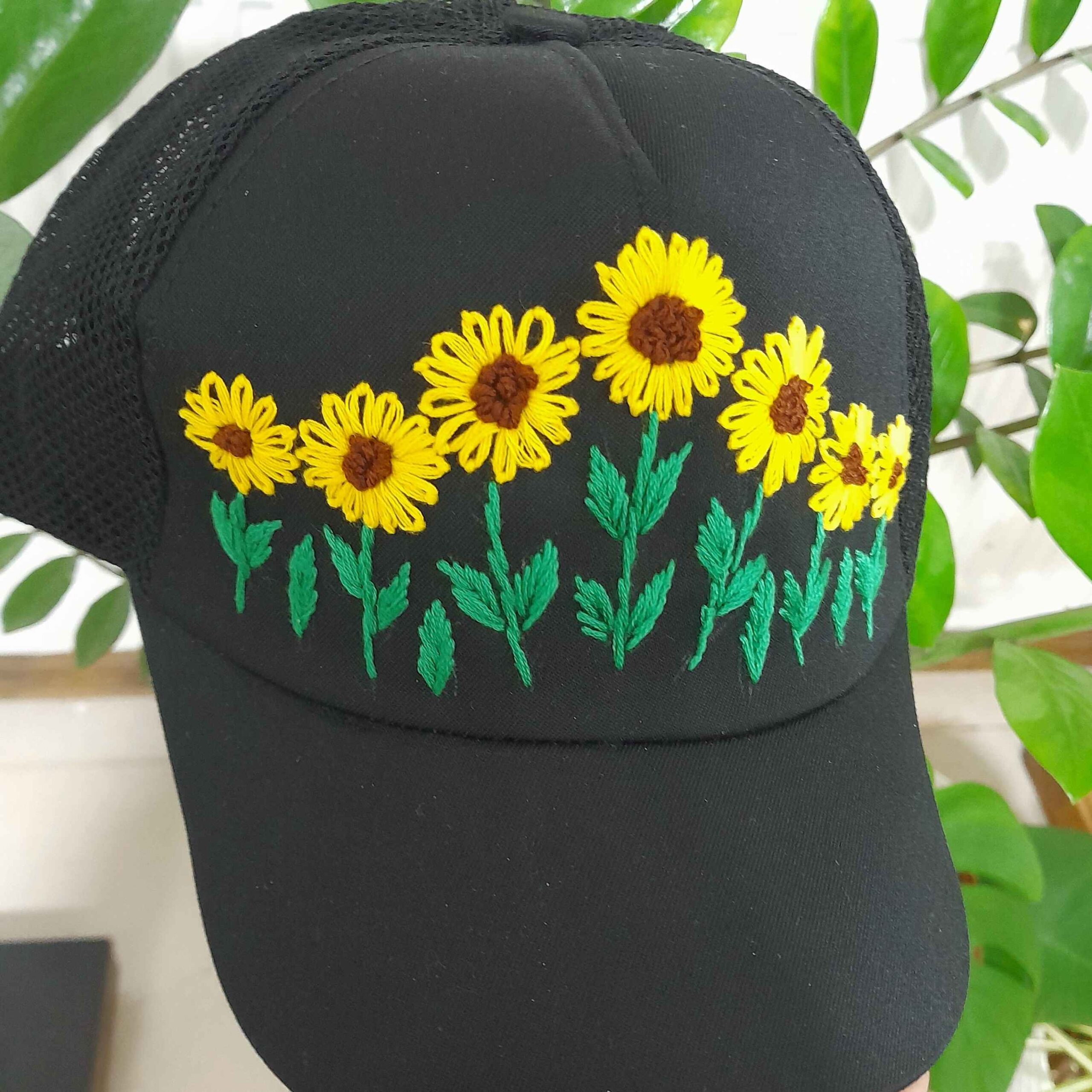 Sunflower Design Hand-Embroidered Baseball Cap for Women